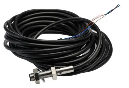 Produktfoto 1 von Omron E2B M8 Induktiver Näherungssensor, Gewinderohr NPN / 200mA 30 mm, IP67 30 V dc