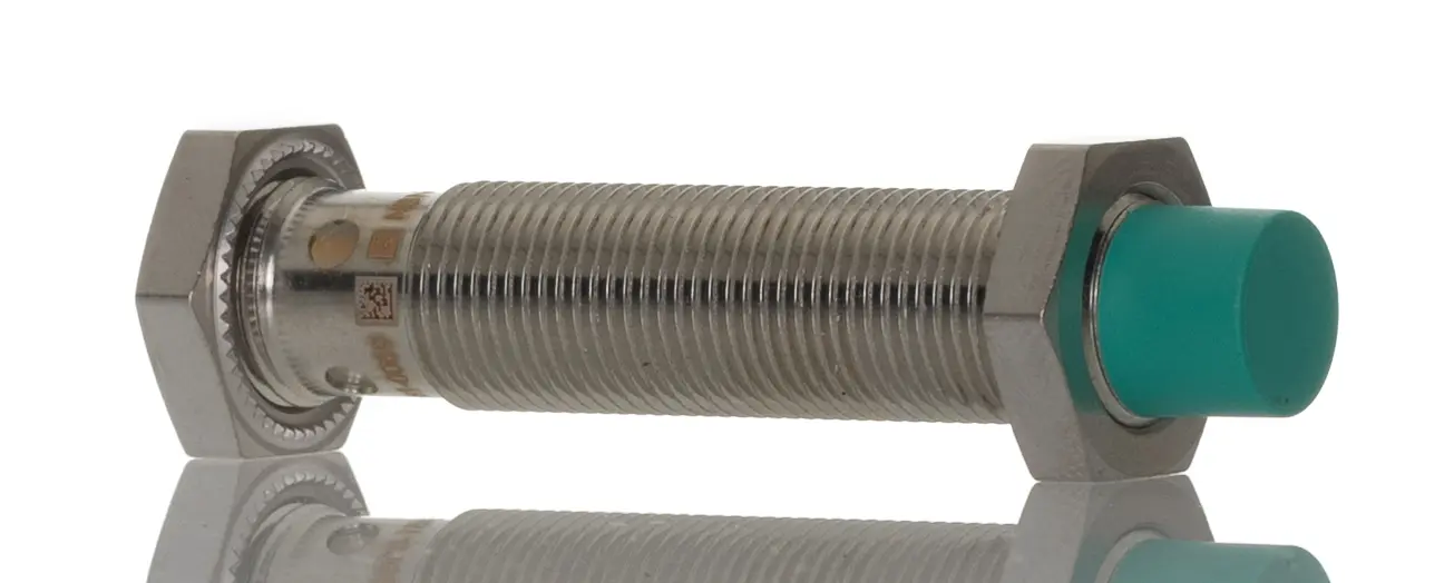 Produktfoto 1 von Pepperl + Fuchs M12 Näherungssensor Induktiv, Gewinderohr 4 mm PNP 5 → 36 V dc / 200 mA NO, IP68
