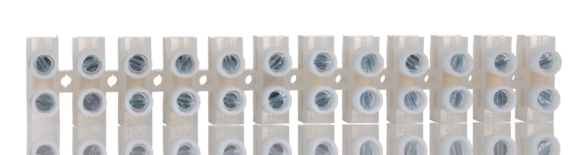 Produktfoto 1 von HellermannTyton Sigma Messing Polyethylen Klemmenleiste 61A transparent 12-polig Schraubbefestigung, Raster 12 mm 12 mm