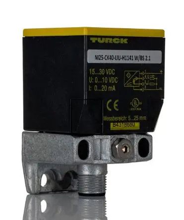 Produktfoto 1 von Turck M12 Induktiver Näherungssensor, Kubisch 0/10 V, 0 bis 20 mA / 20mA 25 mm, IP67 30 V dc