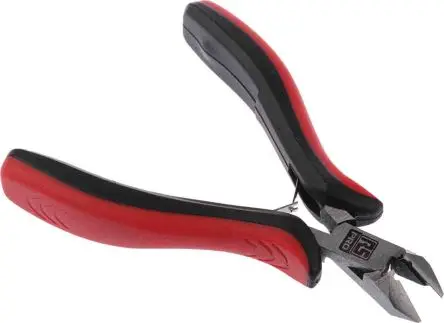 Produktfoto 1 von RS PRO VDE 1000V zugelassen Seitlich Schrägschneider Schließer (NO) 114mm / Backen 13mm, Schneidleistung 1.3 mm