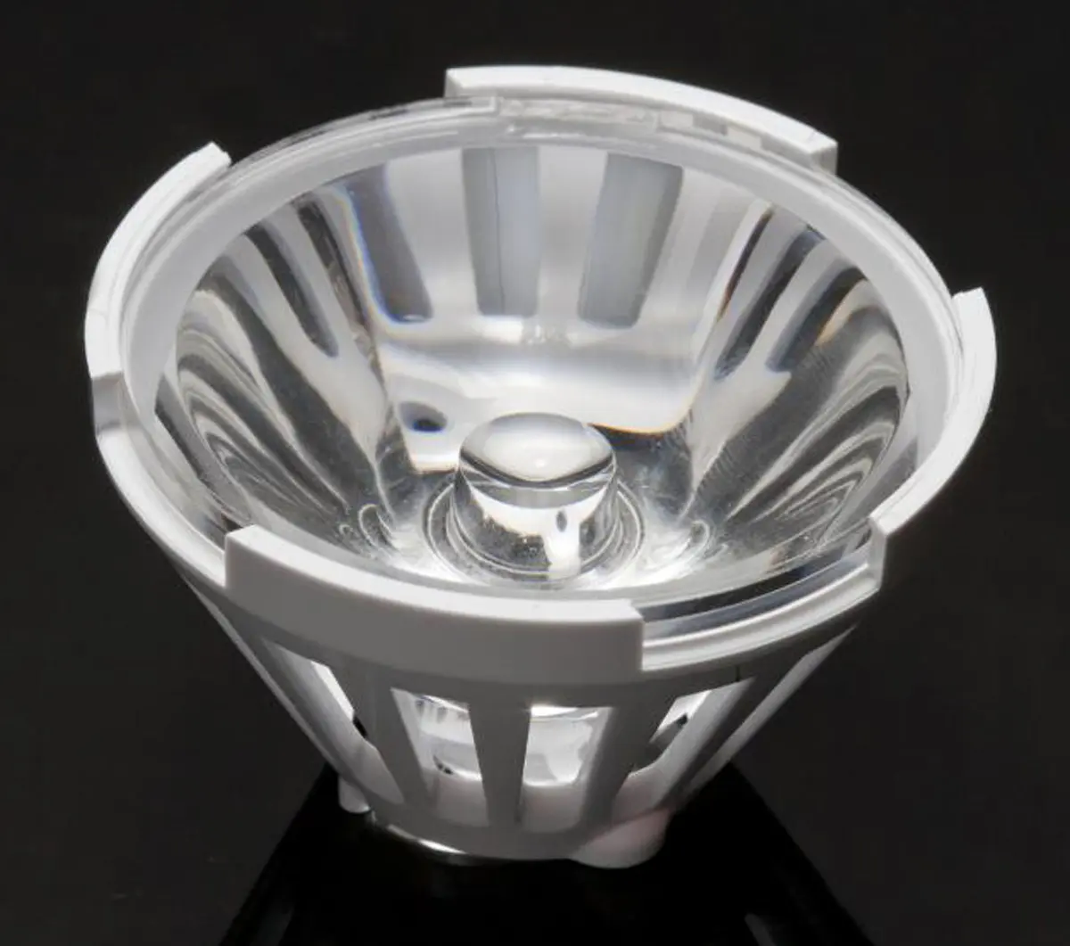 Produktfoto 1 von Ledil Crystal LED Linse 4,2°, Ø 46.8mm x 27.4mm, für Cree XM-L2, Cree XP-G, Cree XP-G2, Cree XP-L, LG LH351B, LG