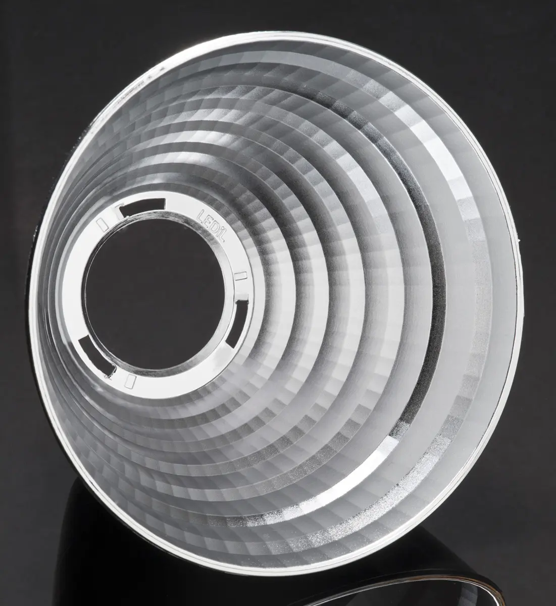 Produktfoto 1 von Ledil Angela LED Reflektor, Ø 119.5 mm 33 ° x 74.5 mm, für Citizen CLL03x/CLU034, Citizen CLU720, Cree CXA3590, Cree
