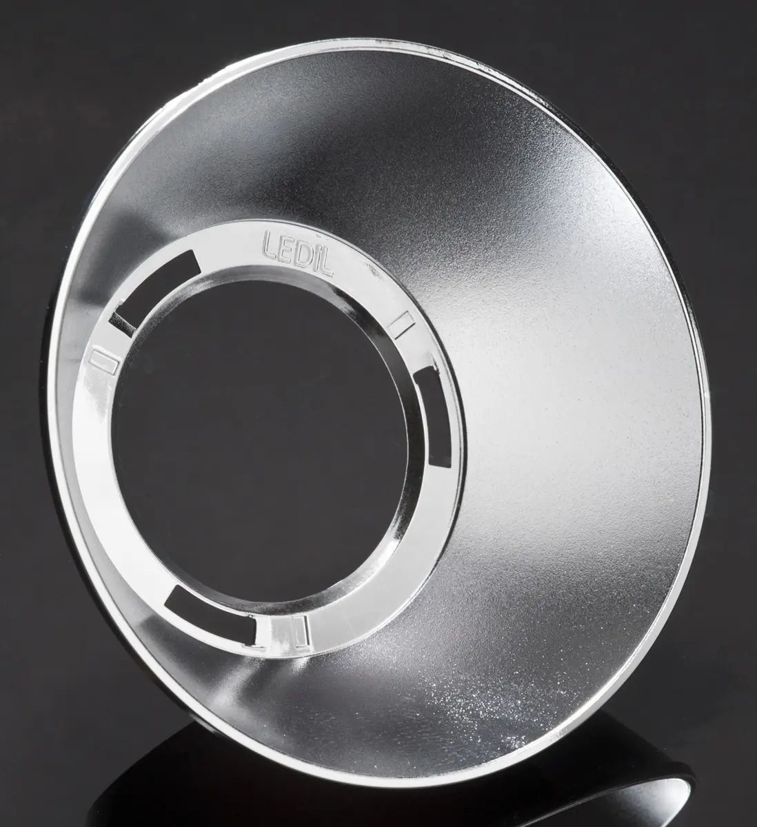 Produktfoto 1 von Ledil Angelina LED Reflektor, Ø 82mm x 31mm, für Bridgelux BXRA ES Rectangle, Citizen CLL03x/CLU034, Citizen CLU720,