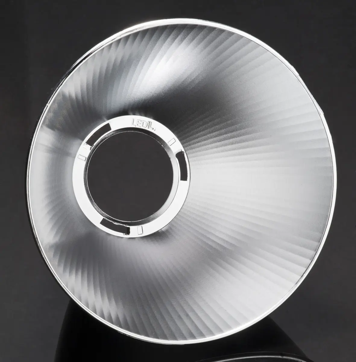 Produktfoto 1 von Ledil Angela LED Reflektor, Ø 119.5mm x 74.27mm, für Citizen CLL03x/CLU034, Citizen CLU720, Lumileds LUXEON CoB