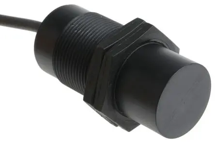 Produktfoto 1 von BALLUFF M30 M30 Kapazitiver Näherungssensor 25 mm, Gewinderohr / 100mA PnP, IP67 30 V dc
