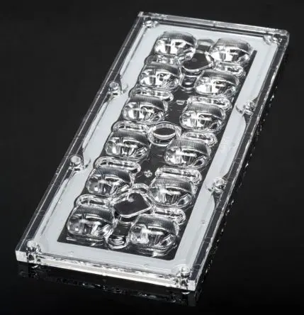 Produktfoto 1 von Ledil Strada-IP LED Linse 12-LEDs Rechteckig aus Polymethylmethacrylat Rechteckig, Klar x 8.42 mm, für Acrich MJT 4040