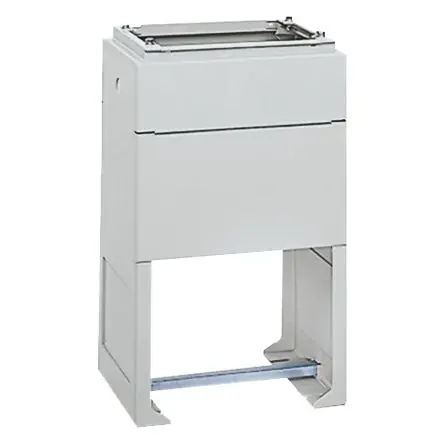 Produktfoto 1 von Schneider Electric Sockel Polyester, für PLAZ oder PLAZT PanelSeT 900 mm 535mm