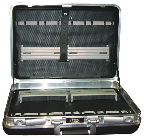 Sgos Kunststoff Werkzeugkoffer Schwarz, L. 465 mm B. 352 mm H. 465 mm, 5.8 kg, Schlüssel, Kombi