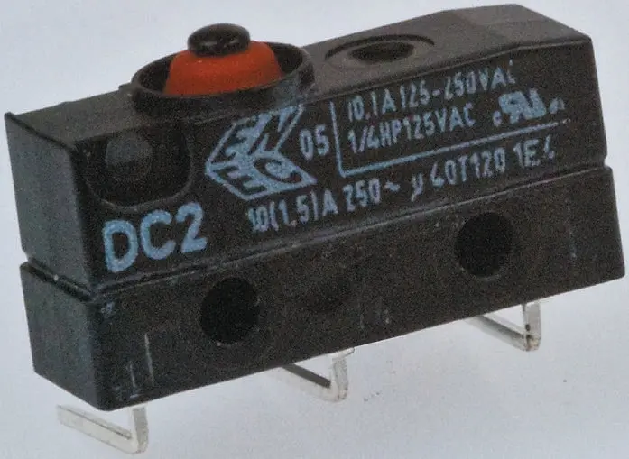 Produktfoto 1 von ZF Mikroschalter Knopf-Betätiger verdrahtet, 10,1 A @ 250 V AC, SPDT IP 6K7 3,33 N -40°C - +120°C