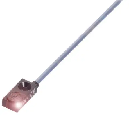 BALLUFF M8 Induktiver Näherungssensor, Kubisch PnP / 100mA 3 mm, IP67 30 V dc