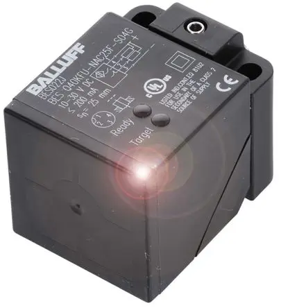 Produktfoto 1 von BALLUFF M12 Induktiver Näherungssensor, Kubisch PnP / 200mA 15 mm, IP67 250 V ac 30 V dc
