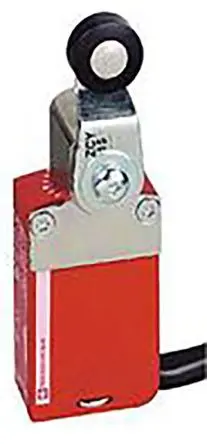 Produktfoto 1 von Telemecanique XCSM Verriegelungsschalter, Rollenhebel, 3-polig, 2 Öffner/1 Schließer, IP66, IP67, IP68, Metall