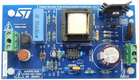 Produktfoto 1 von STMicroelectronics L6562A Evaluierungsplatine, Evaluierungsplatine PFC-Controller, für PFC-Controller