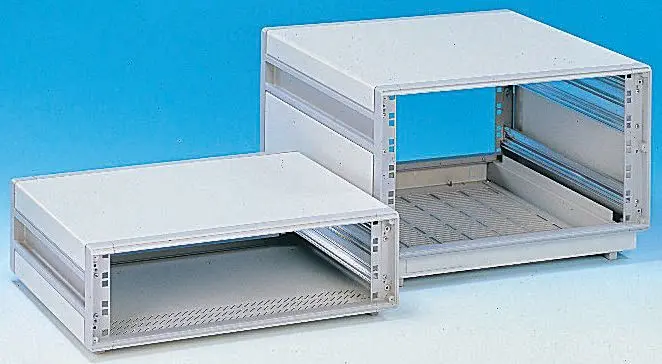 Produktfoto 1 von RS PRO 10,5-Zoll-Rack-Gehäuse 3 U Belüftet Grau x 322 mm