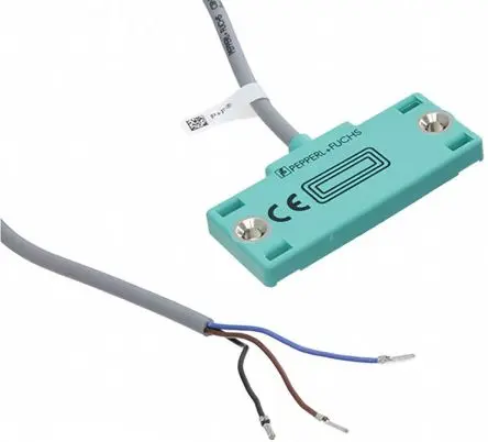 Produktfoto 1 von Pepperl + Fuchs CBN10-F46-E2 Kapazitiver Näherungssensor 10 mm, Kubisch / 100mA PnP, IP67 30 V dc