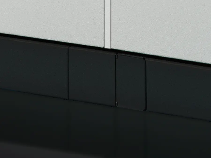 Produktfoto 1 von Rittal VX Stapelkit, Anreih-Abdeckung für Sicherheitsverriegelungsgehäuse 2200 mm, Kunststoff, 2 Per Pack Stück