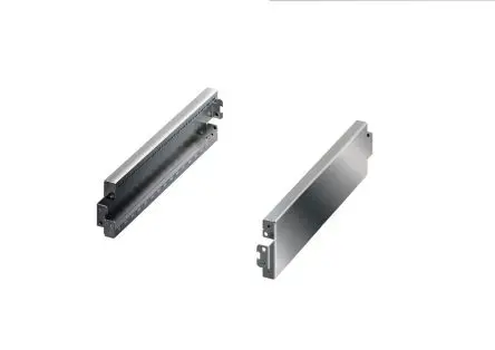 Produktfoto 1 von Rittal Stahl Untere Abdeckung, Grau 600mm