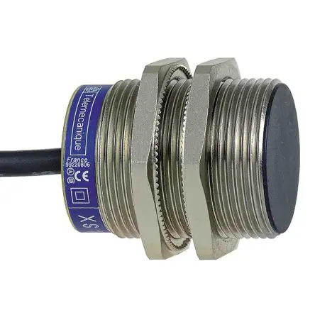 Produktfoto 1 von Telemecanique Sensors General Purpose M30 Induktiver Näherungssensor, Gewinderohr PnP / 200mA dc 20 mm, IP68, IP69K 36 V