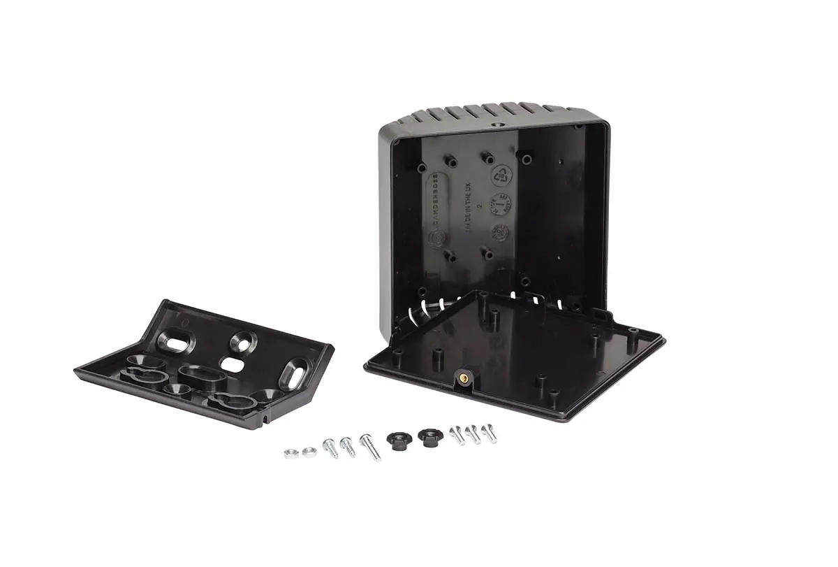 Produktfoto 1 von CAMDENBOSS 1500; Gehäuse; ABS; Schwarz IP30 Breite 100 mm Höhe 53.2 mm Länge 100 mm