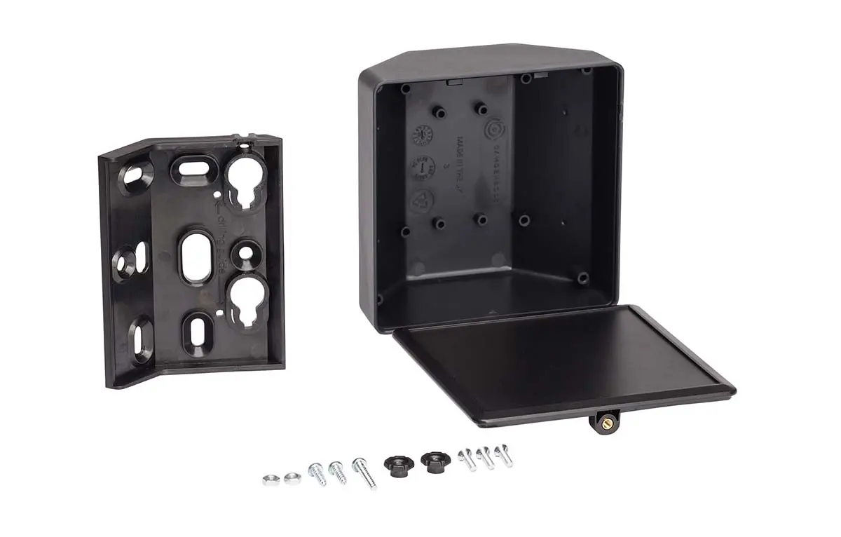 Produktfoto 1 von CAMDENBOSS 1500; Gehäuse; ABS; Schwarz IP40 Breite 100 mm Höhe 53.2 mm Länge 100 mm