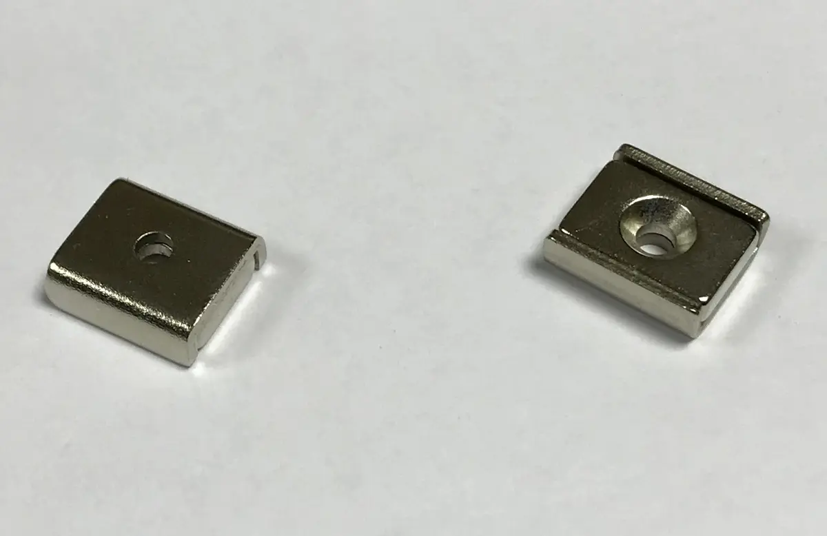 Produktfoto 1 von Eclipse Neodym Magnet, 13.5 mm, 4 kg Gewindebohrung x 5 mm, L. 10 mm