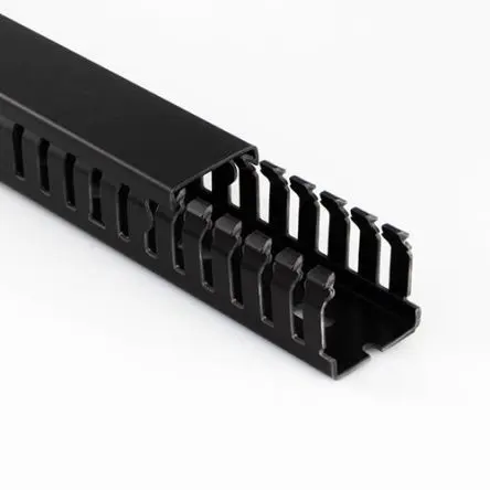 Produktfoto 1 von Betaduct 2346 Schwarz, 25mm x 50 mm Noryl, Länge 2 m, Seitenwand Offen