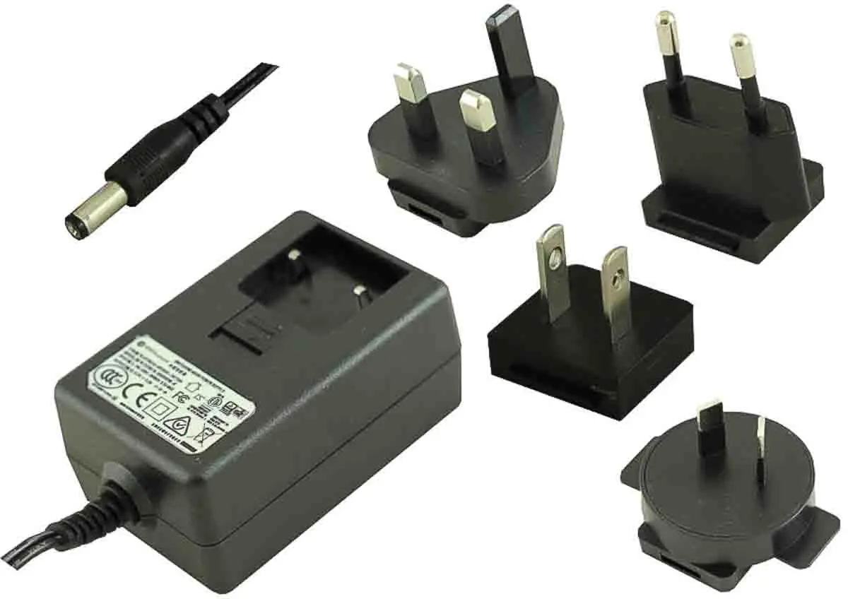 Produktfoto 1 von RS PRO Steckernetzteil AC/DC-Adapter 50.4W, 240V ac, 30V dc / 1.6A