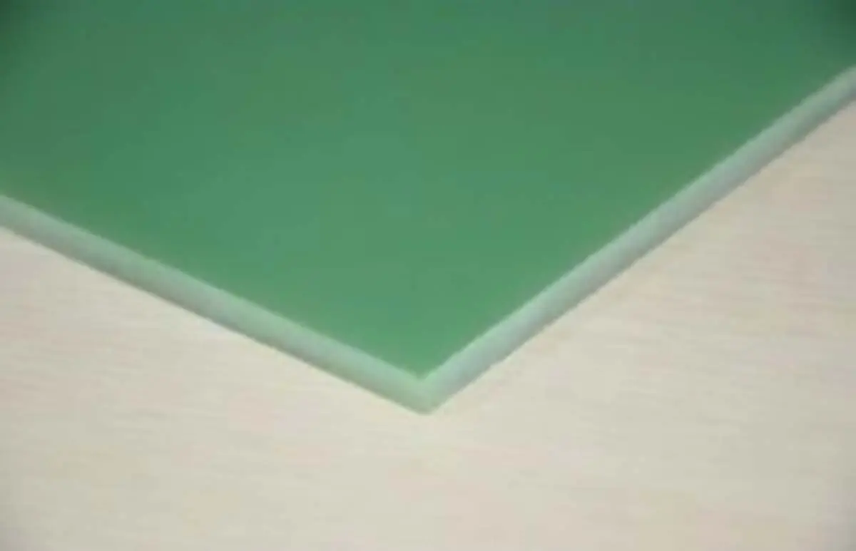 Produktfoto 1 von RS PRO Epoxidglashartgewebe Dämmplatte 130 °C 420 mm x 297 mm x 2.4 mm D. 1.85 g/cm³ Schwer entflammbar