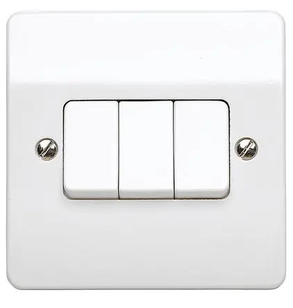 Produktfoto 1 von MK Electric Logic Plus Wipplichtschalter Lichtschalter 3-teilig, 1-polig, 2 Wege Weiß IP2X 10A, Urea Formaldehyd
