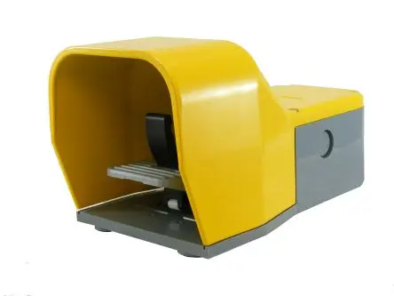 Produktfoto 1 von RS PRO Hohe Beanspruchung Fußschalter Sprungkontakt, 1 Schließer/1 Öffner Thermoplast, Aluminium, 10A 400 V ac