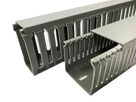 RS PRO Grau, 25mm x 25 mm Polyvinylchlorid, Länge 2 m, Seitenwand Offen