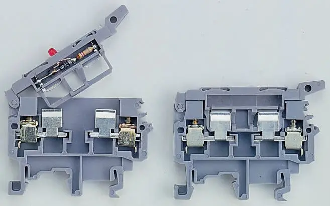 Produktfoto 1 von Entrelec M Reihenklemme mit Sicherungshalter 1 Grau, 4 to 6 mm², 600 V Schraubbefestigung Abgesichert