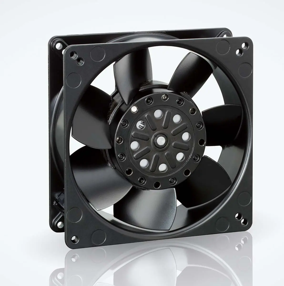 Produktfoto 1 von ebm-papst 5600 AC-Axiallüfter, Kugellager, 230 V ac / 30W, 135 x 135 x 38mm, 2700U/min, 235m³/h