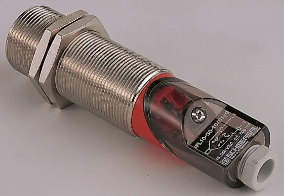 Produktfoto 1 von Schmersal IFL M30 Näherungssensor Induktiv, Gewinderohr 10 mm 2-Draht 15→ 250 V ac / 500 mA NO/NC, IP67