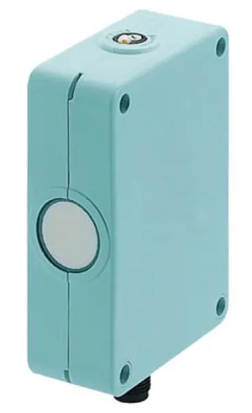 Pepperl + Fuchs Näherungssensor Ultraschall, Kubisch 1 m 0-10 V 10 → 35 V dc / 100 mA, IP65