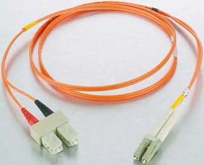 Produktfoto 1 von RS PRO LWL-Kabel 5 m, Raucharm halogenfrei Orange 125 μm