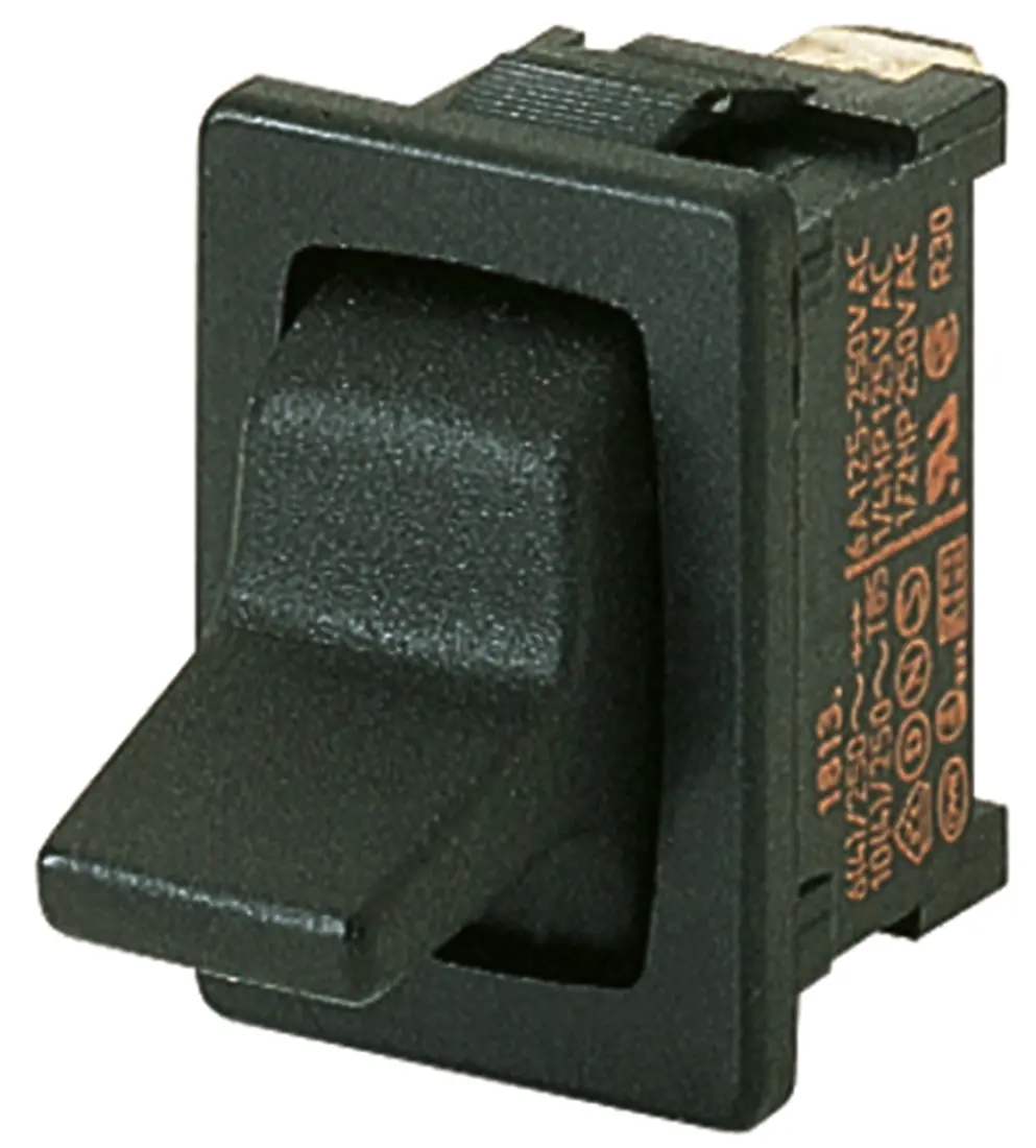 Marquardt Panel Kippschalter 1-poliger Umschalter, Ein-Aus-Ein, 12 V dc, 250 V ac, 6A, IP40, Stecker