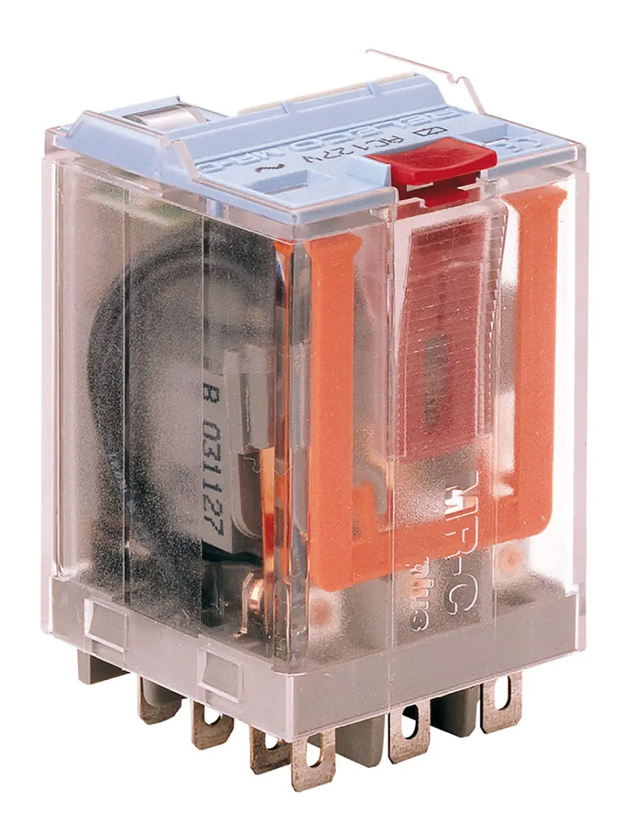 Produktfoto 1 von Turck C5-A30 Leistungsrelais 110V Spule Dreipoliger Umschalter 16A 8.1 kΩ 1.4 W