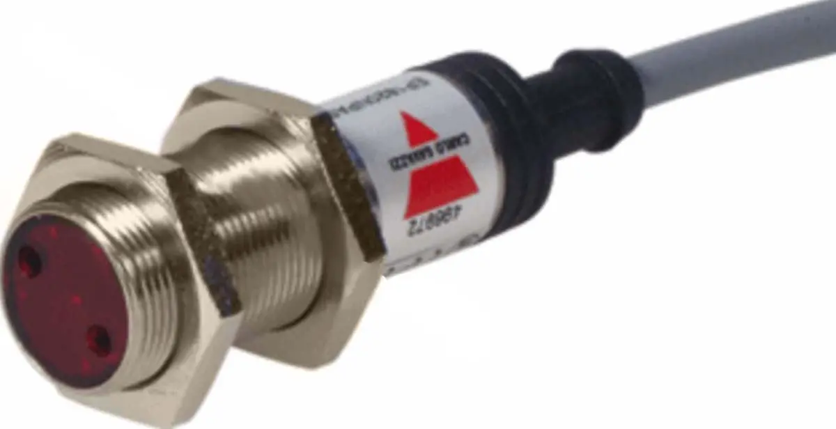 Produktfoto 1 von Carlo Gavazzi zylindrisch Optischer Sensor, Diffus, Bereich 400 mm, PNP Ausgang, Anschlusskabel