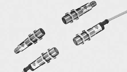 Produktfoto 1 von Carlo Gavazzi Zylinderförmig Optischer Sensor Durchgangsstrahl PnP Ausgang M12-Stecker 20 m LED