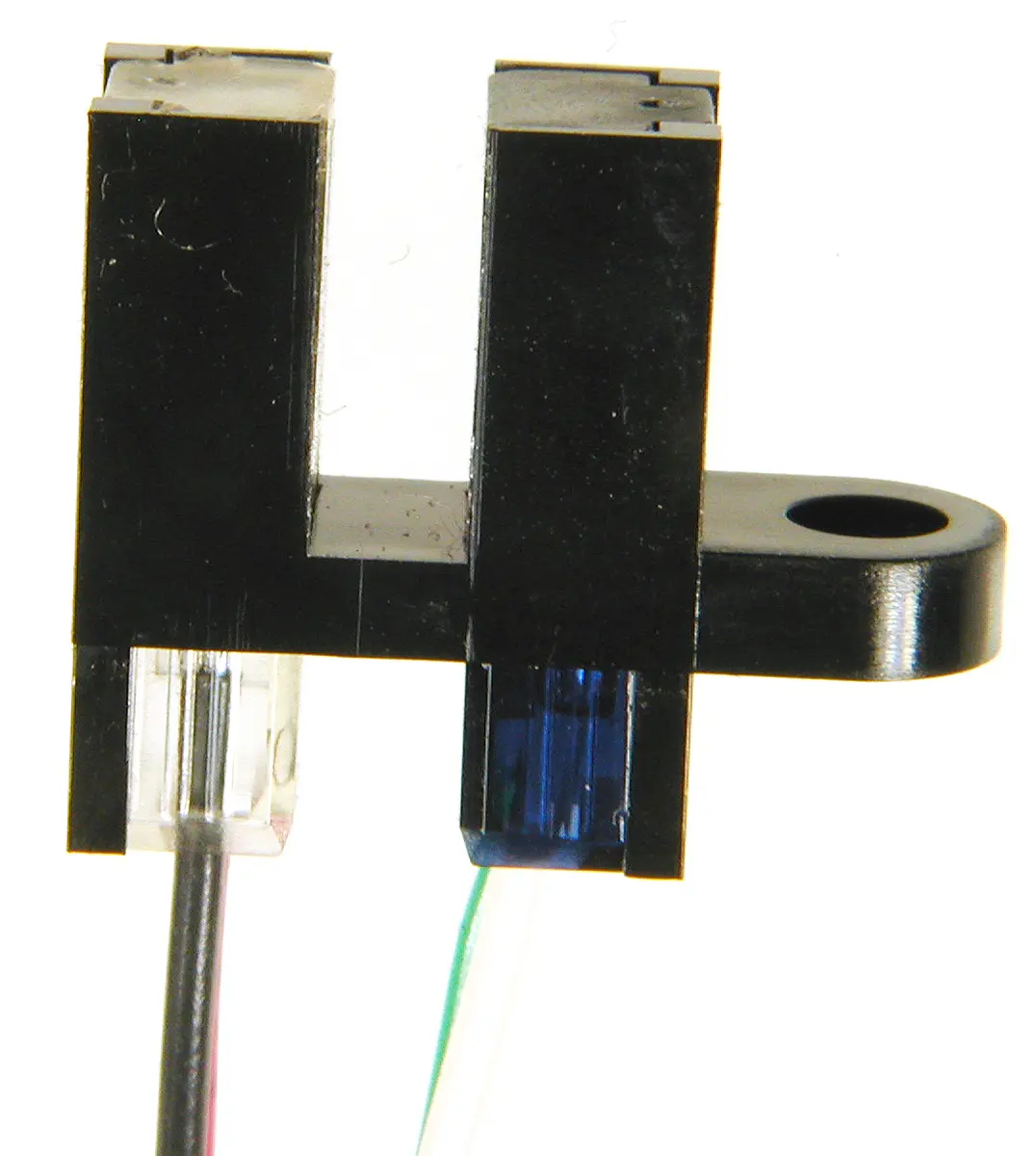 Produktfoto 1 von Optek OPB992 Schraubanschlussklemme Gabel-Lichtschranke, Anstieg 70 ns / Fallzeit 70 ns, 5-Pin