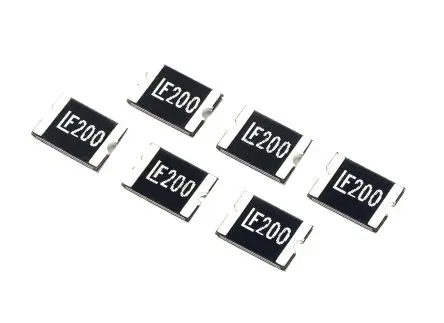 Produktfoto 1 von Littelfuse 1812L Rückstellende Sicherungen / 1 A, 30V dc 0.15 s 0.5 A 4.73 mm 1 mm 3.41mm