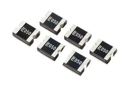 Produktfoto 1 von Littelfuse 2016L Rückstellende Sicherungen / 2.2 A, 6V dc, 60 V dc 0.5 s 1.1 A 5.44 mm 1.25 mm 4.43mm