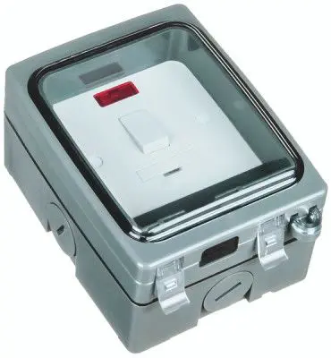 Produktfoto 1 von Timeguard Gesicherte Abzweigdose 2 Ausbrüche Geschaltet IP66 40 ms 30 mA 25 mm min. 230V ac 13A
