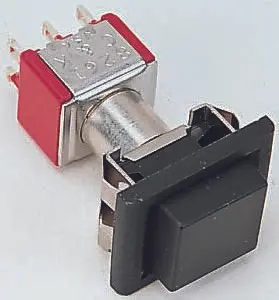 Produktfoto 1 von C & K 8060 Druckschalter Rastend Panel Ø 15.2 x 12.7 mm, 2-poliger Umschalter / 6A 28 V dc 250 V ac
