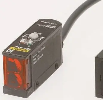 Produktfoto 1 von Omron E3S Kubisch Optischer Sensor, Reflektierend, PnP Ausgang