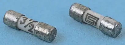 Produktfoto 1 von Schurter Nicht zurücksetzbare Sicherung 2A 125V ac/dc Keramik T 2mm 2 mm