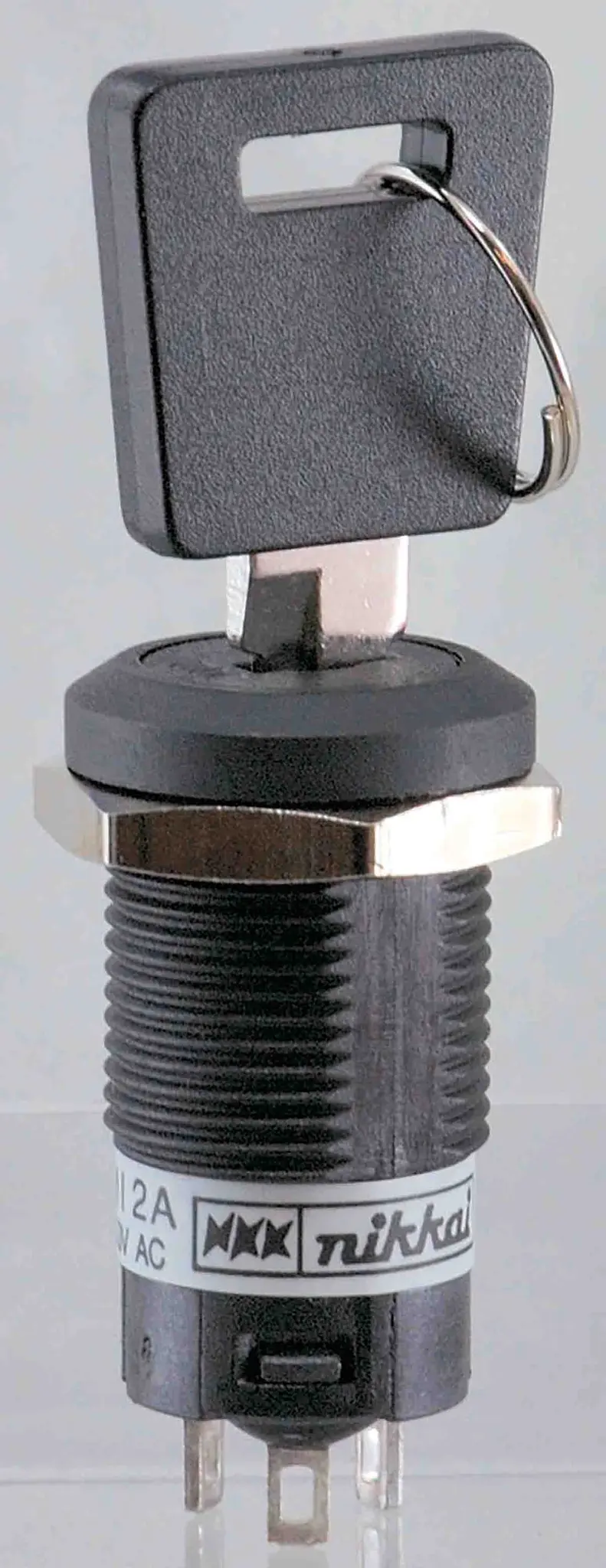 Produktfoto 1 von NKK Switches Schlüsselschalter Ein-Ein 2-Positionen 1-poliger Umschalter 3 A @ 250 V ac