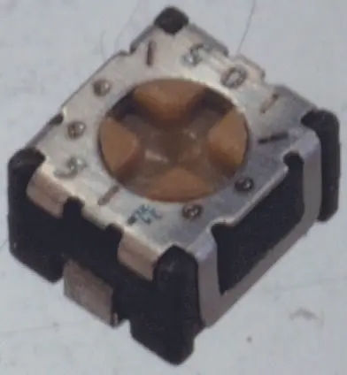 Produktfoto 1 von Nidec Components ST-2A 1-Gang Oberfläche Trimm-Potentiometer, Einstellung von oben, 100 kΩ, 20 %, 0.1 W, J-Haken, L. 2.4